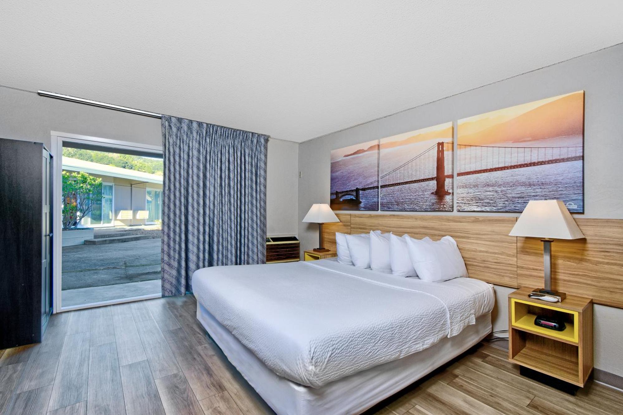 Days Inn By Wyndham Novato/San Francisco Exterior photo